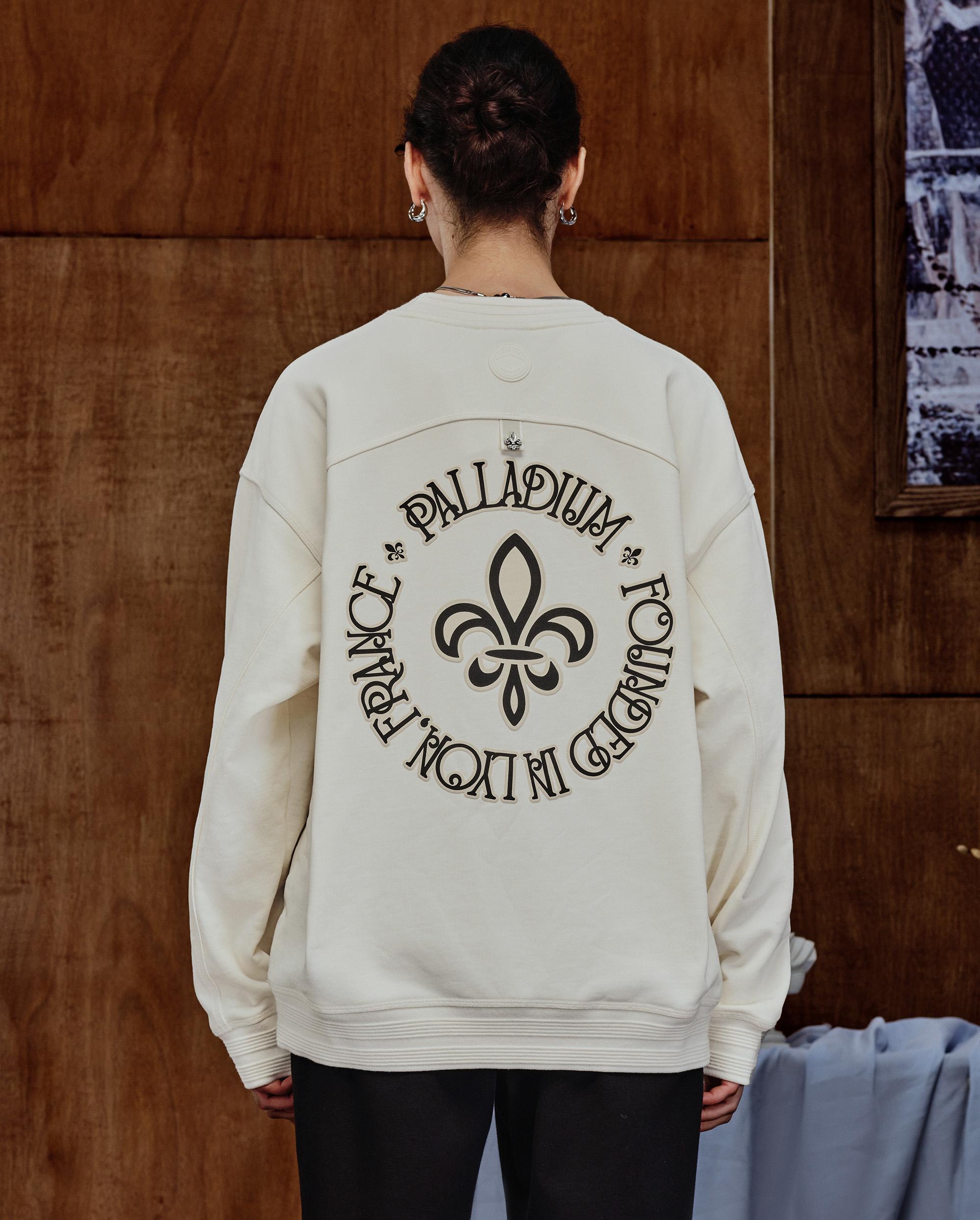 1010599-232 | MEN'S PALLADIUM LOGO LOOSE FIT COTTON SWEATSHIRT | VANILLA ICE - Image 2