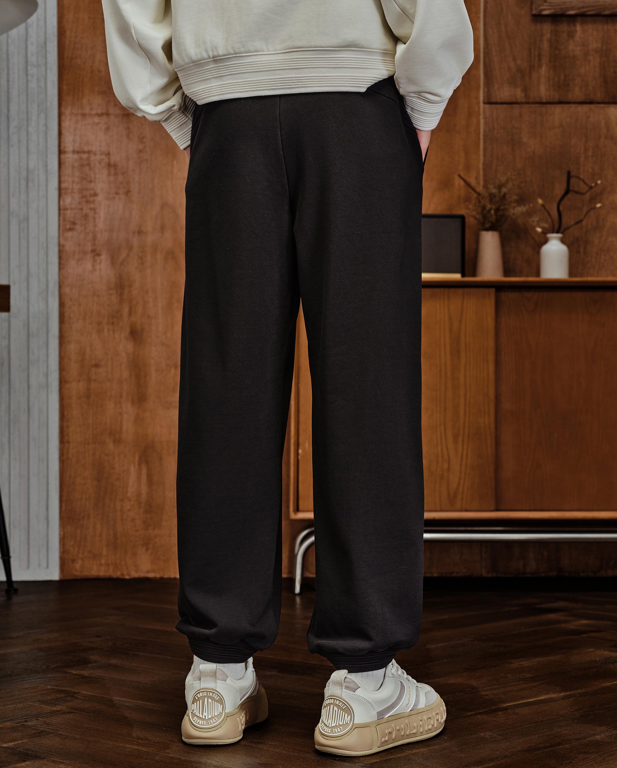 1010607-032 | MEN'S PALLADIUM LOGO JOGGER PANTS | TAP SHOE - Image 2