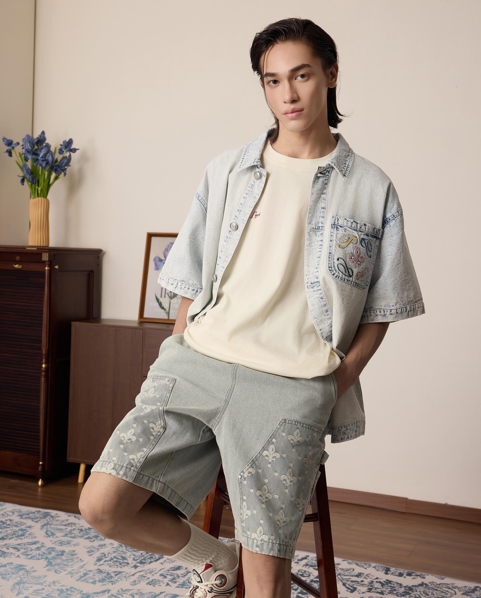 1011309-441 | MEN'S IRIS LOGO LOOSE FIT DENIM SHORTS | SKYWRITING - Image 3