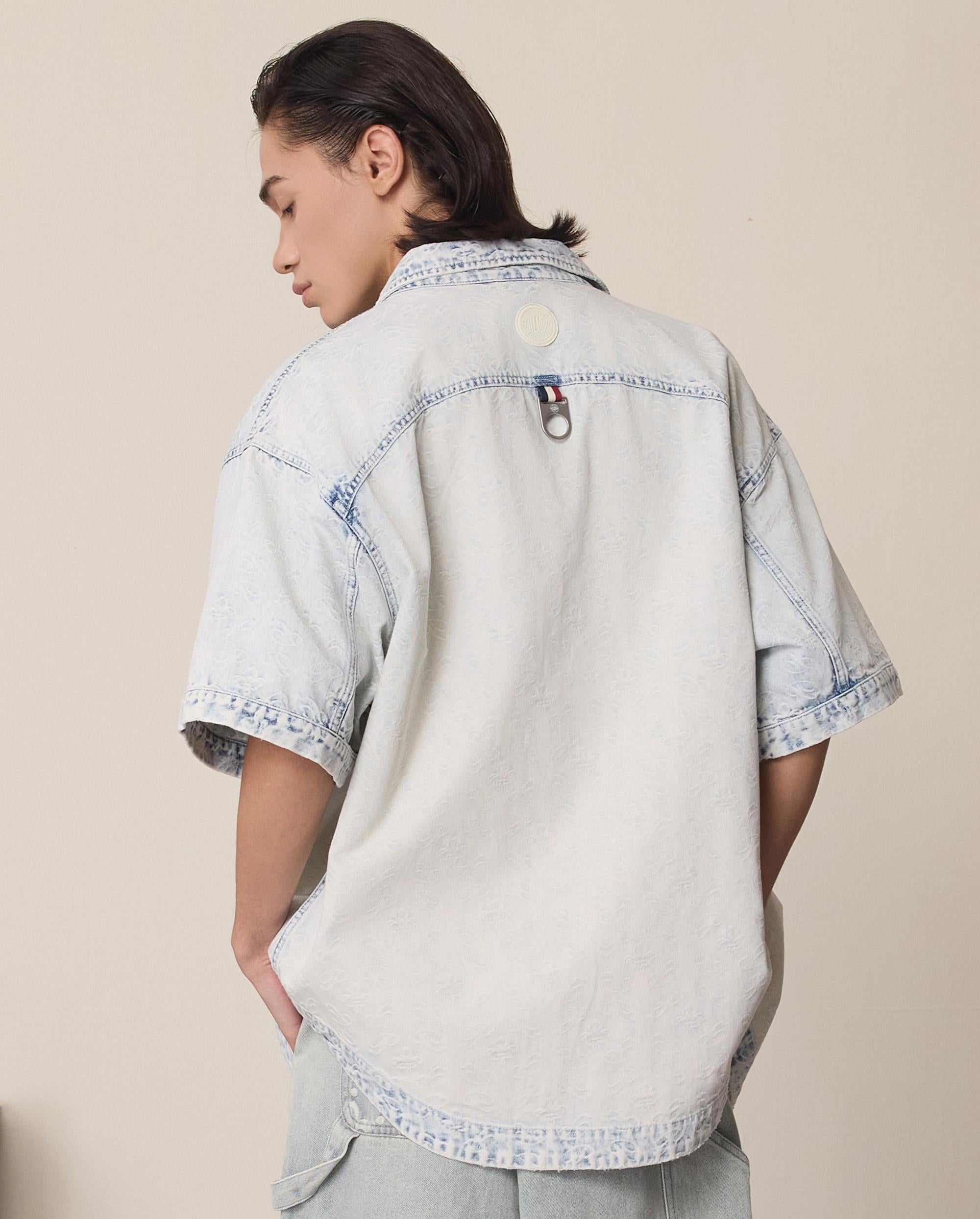 1011336-441 | MEN'S ALL-OVER IRIS LOGO COTTON SHIRTS | SKYWRITING - Image 2
