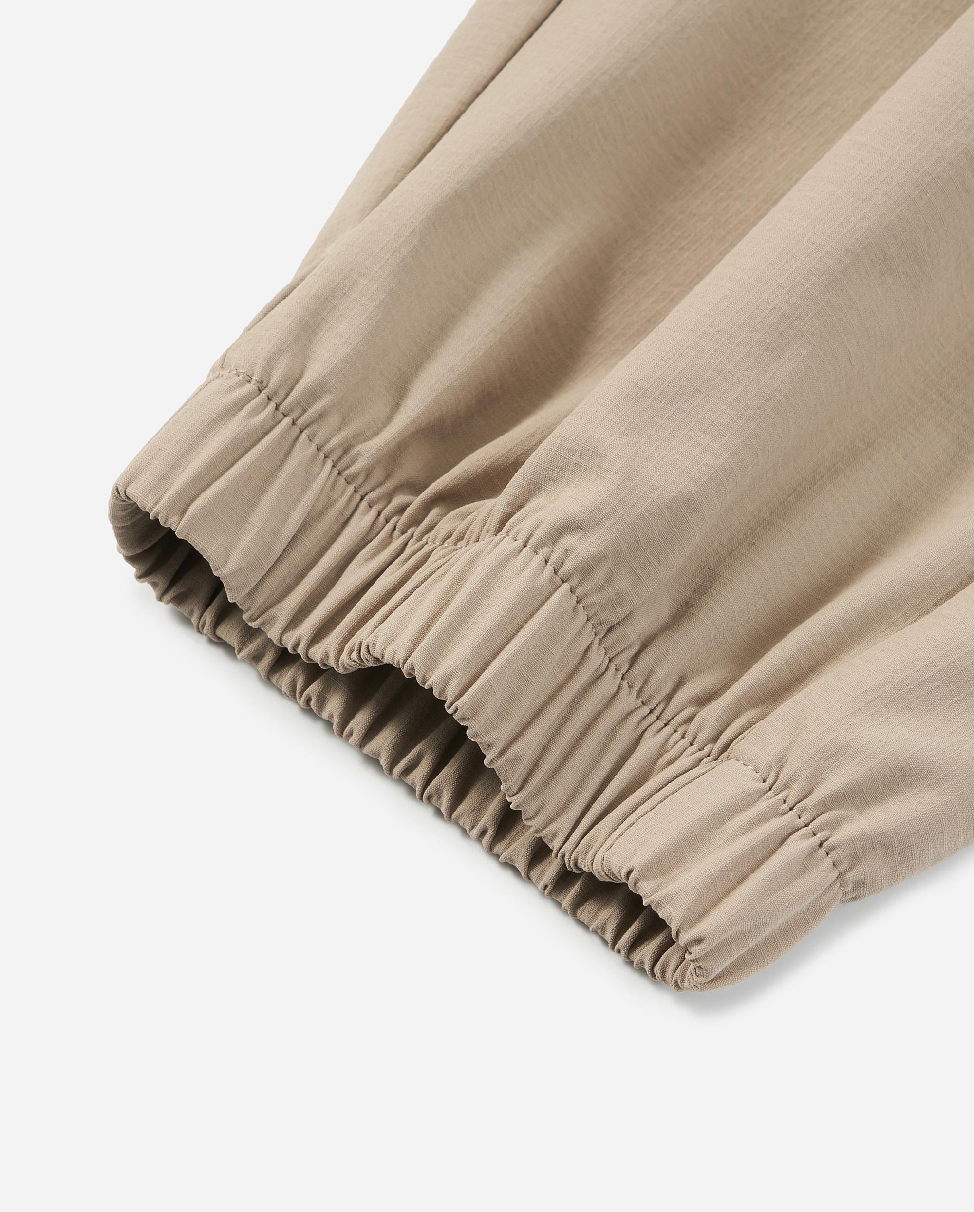 1011342-050 | MEN'S PALLADIUM LOGO JOGGER PANTS | MOON ROCK - Image 6