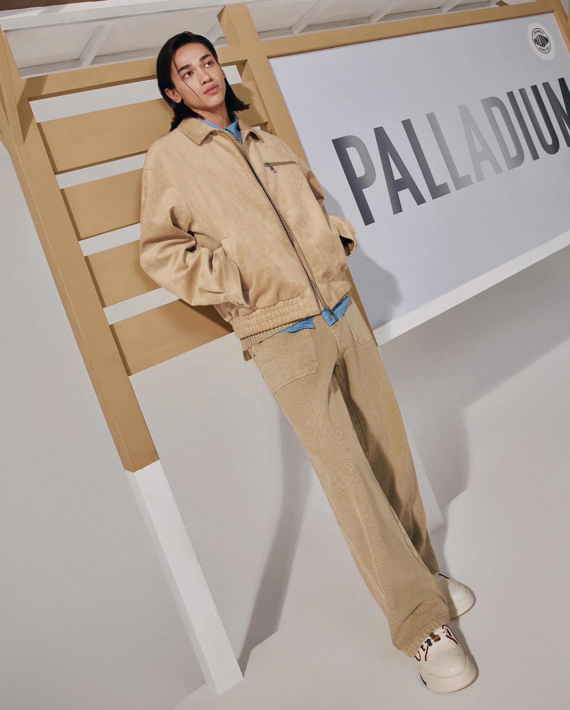 1011826-158 | MEN'S LOOSE FIT CARGO JEANS | MILK TEA - Image 3