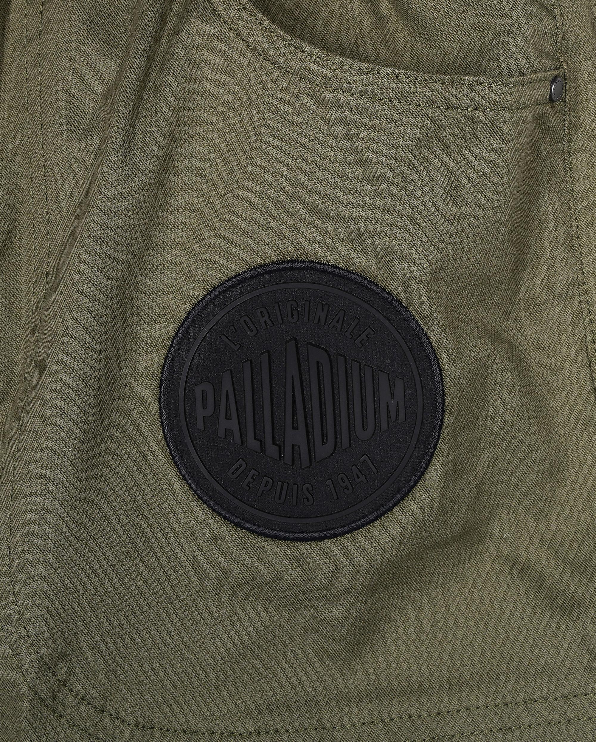 109695-367 | MEN'S PALLADIUM LOGO LOOSE FIT PANTS | TEA LEAF - Image 4