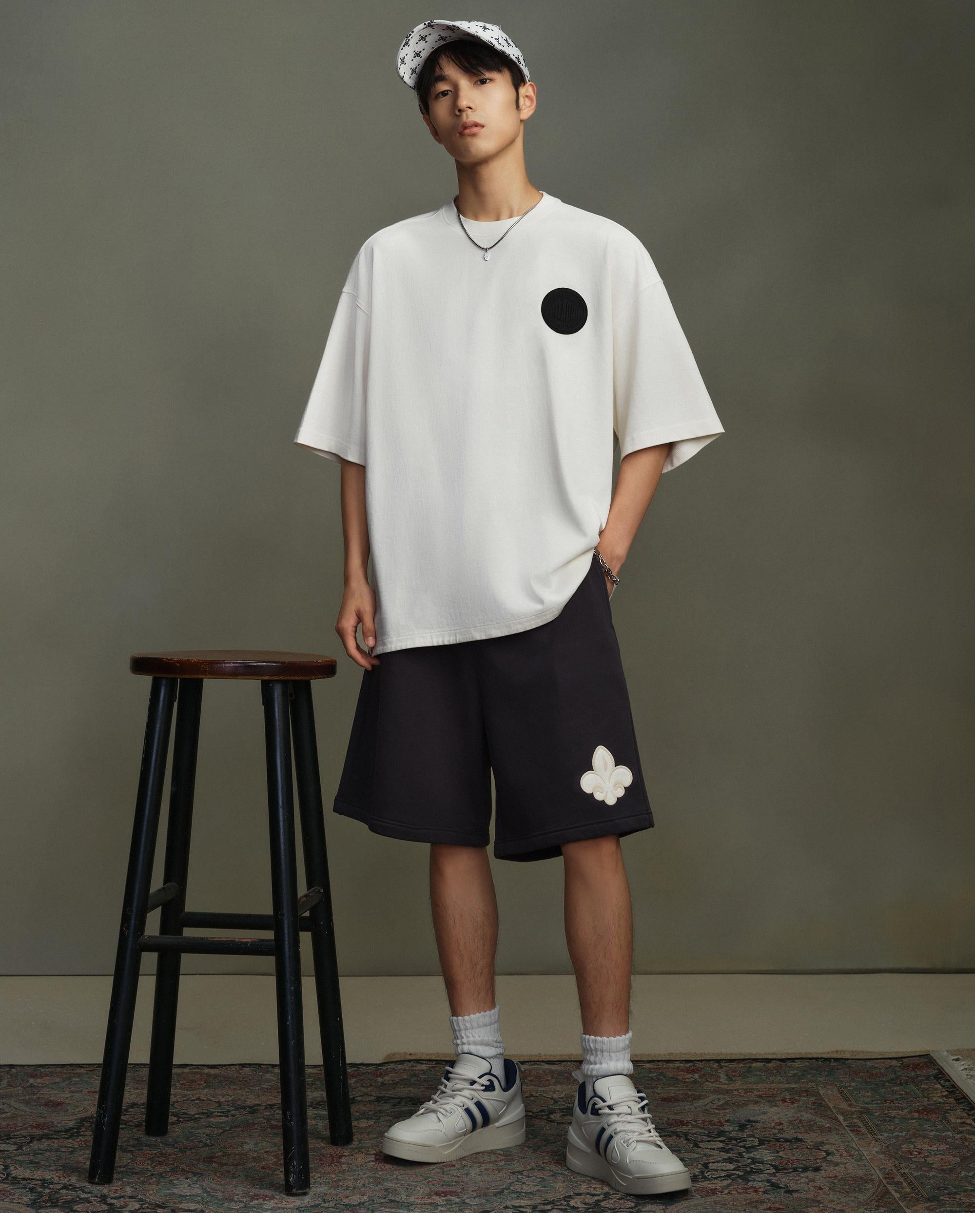 178025-033 | UNISEX EMBROIDERED IRIS LOGO SHORTS | BLK OYSTER - Image 3