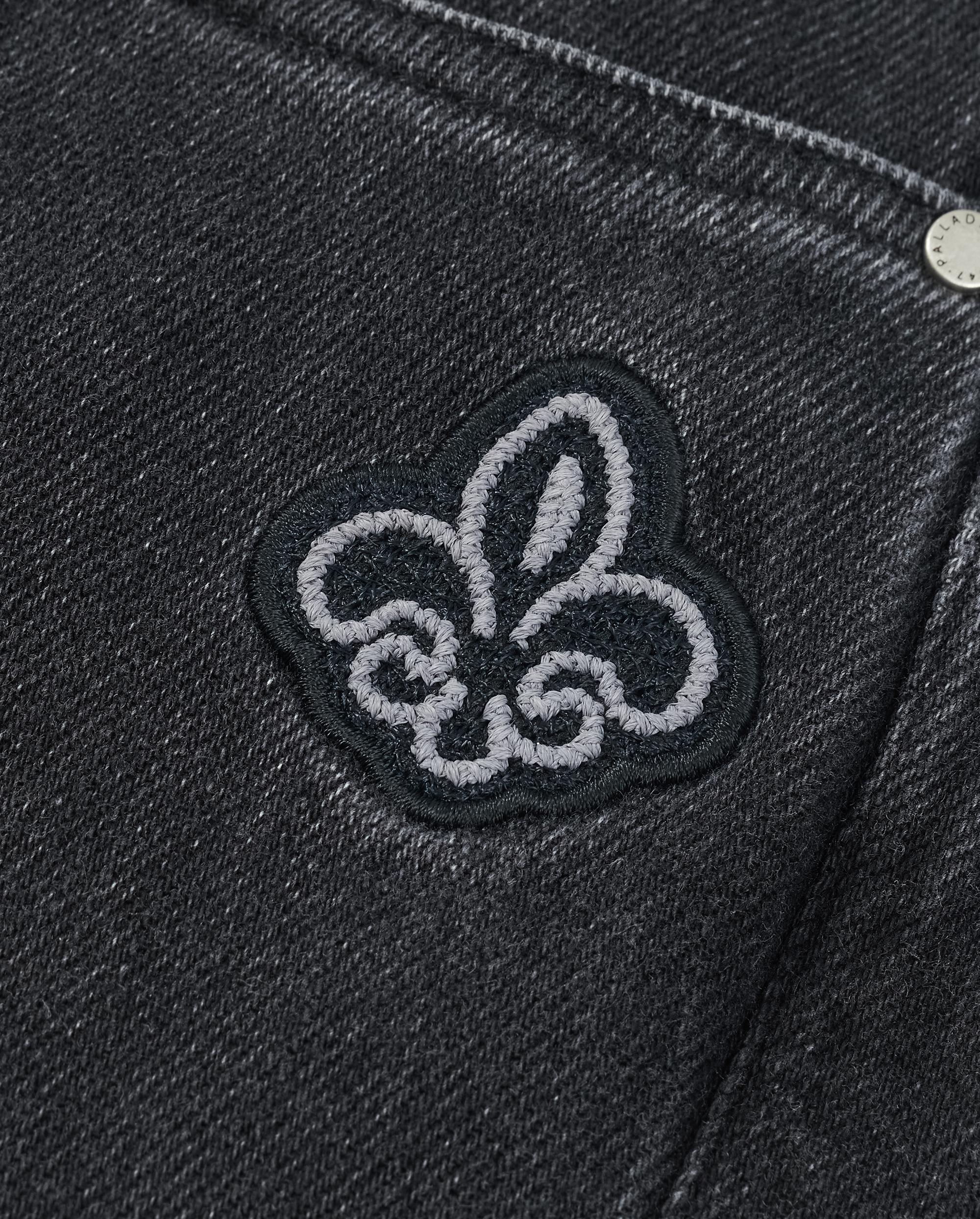 1911957-032 | WOMEN'S IRIS LOGO WIDED-LEG LIGHT WASH JEANS | TAP SHOE - Image 4