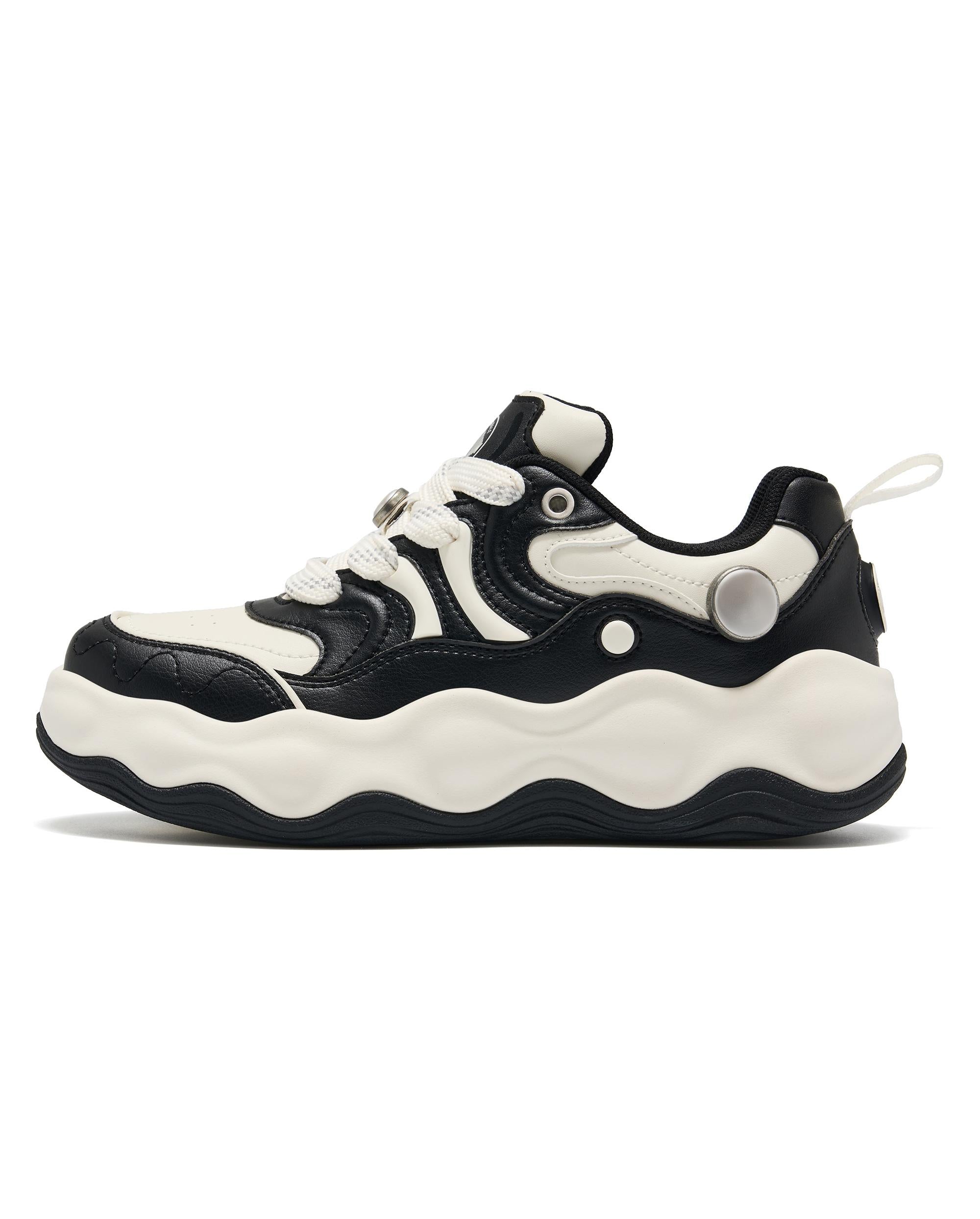 94845-009-M | WOMEN'S PALLAPEARL CHUNKY SNEAKERS | BK/WT/WT - Image 5