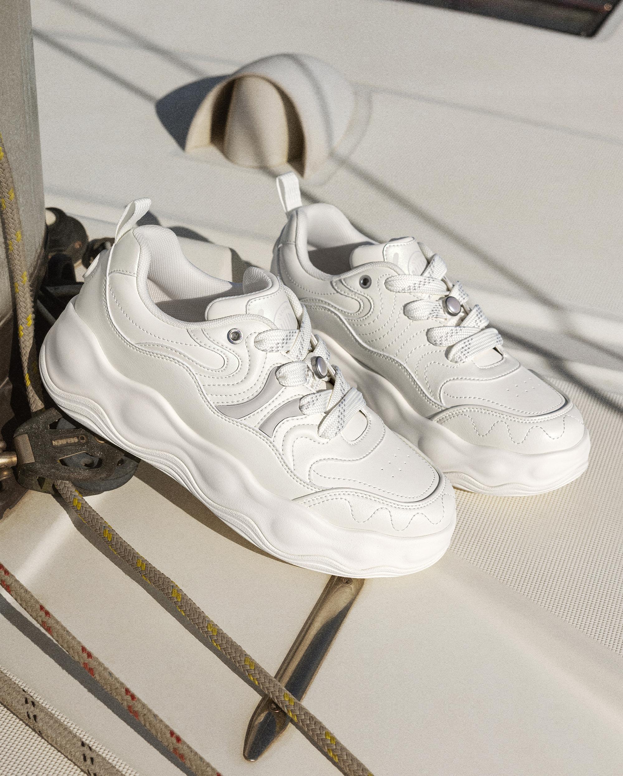 94845-101-M | WOMEN'S PALLAPEARL CHUNKY SNEAKERS | WT/WT - Image 7